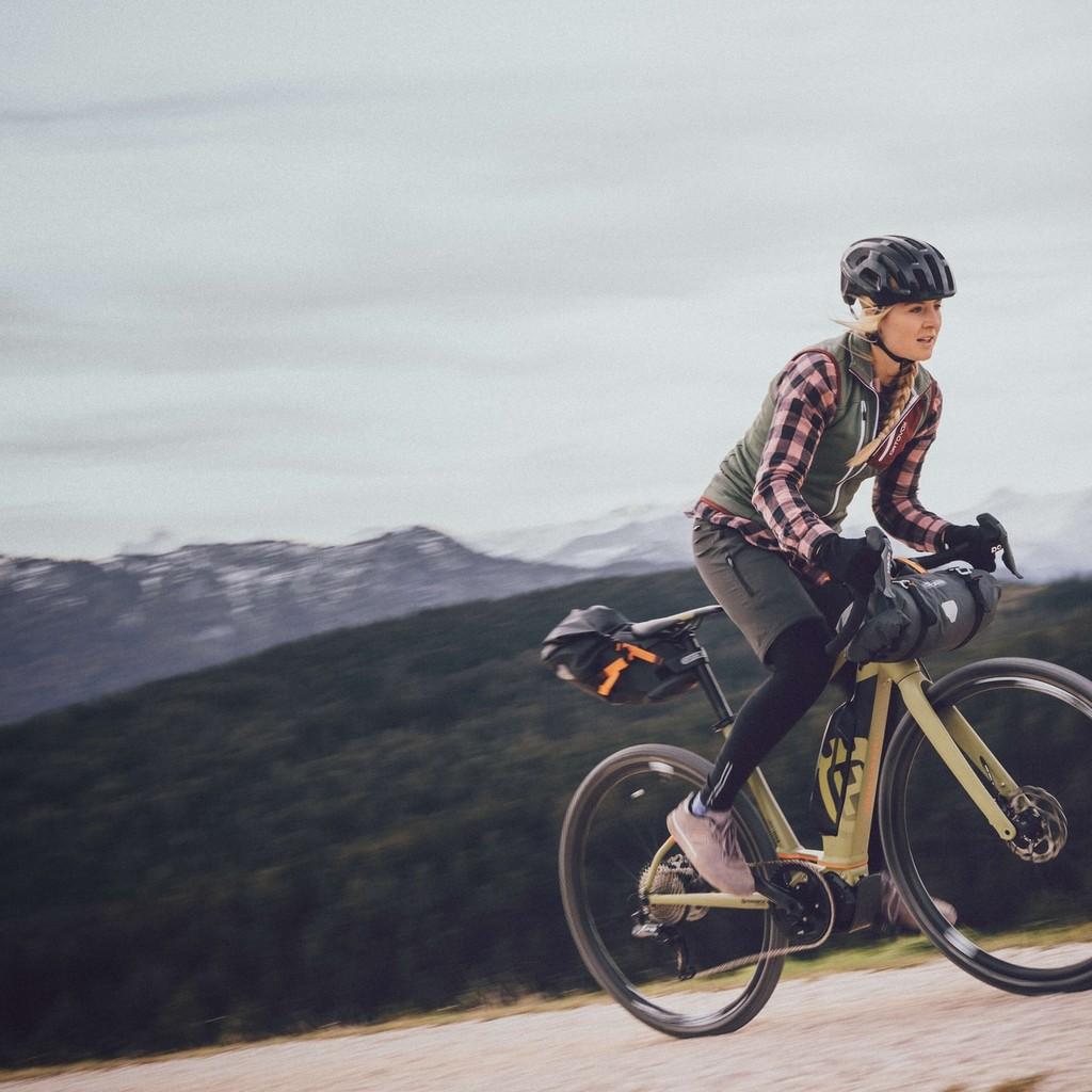 Entdecken Sie das Gran Gravel 6 Fahrrad, ideal für anspruchsvolle Offroad-Abenteuer. Erleben Sie hochwertige Perfor