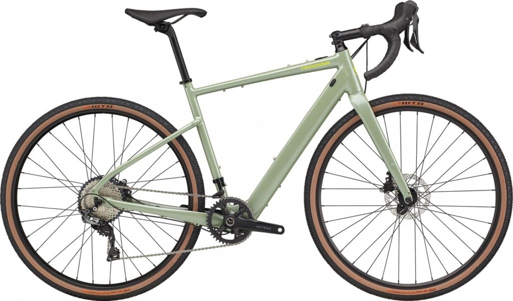 Entdecken Sie das Cannondale Topstone Neo SL 1, ein stilvolles E-Bike für Abenteuer auf jedem Terrain. Perfekte Wah