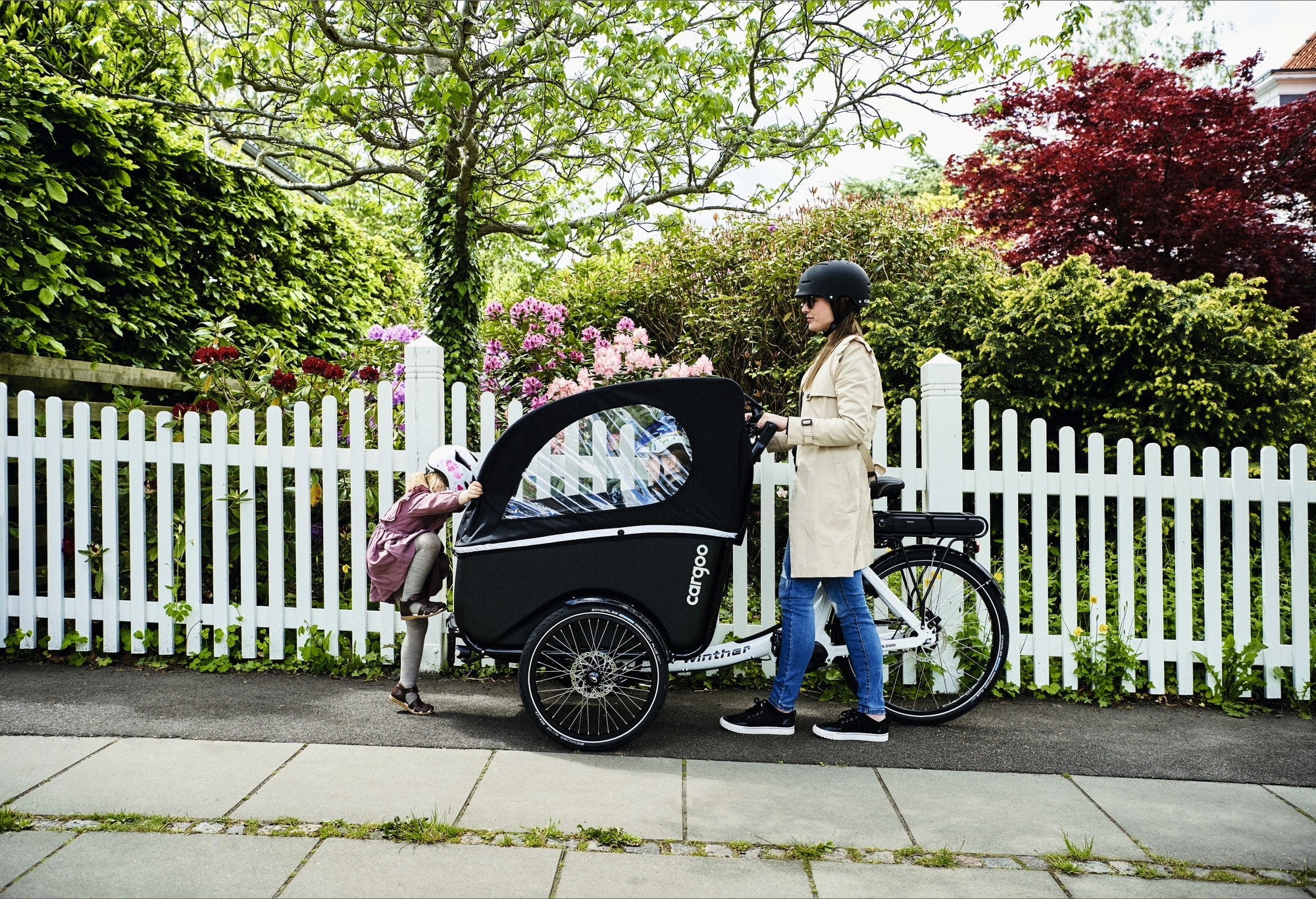 Entdecke das Winther Kangaroo E-Lastenrad mit Shimano STePS. Perfekt fĂĽr Familie und Transport, vereint Komfort und