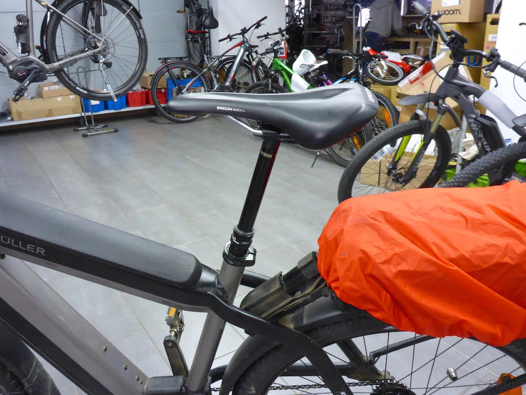 Erleben Sie die Qualität des Riese & Müller E-Bikes mit einem komfortablen Ergon Sattel. Perfekt für Ihre nächste R