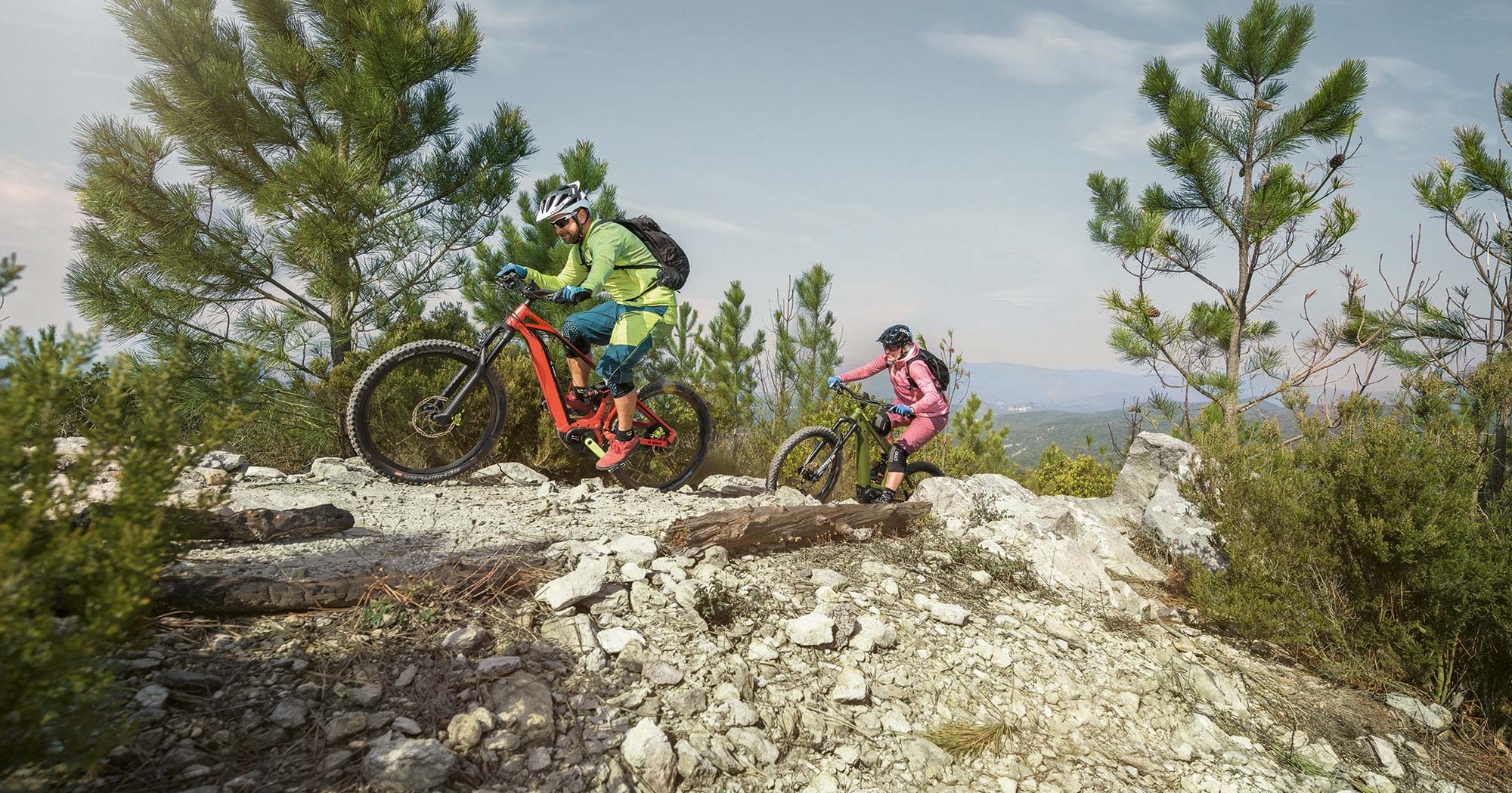 Entdecken Sie Offroad-Abenteuer mit dem Bosch eMTB Performance Line CX 2019 - Leistung trifft Gelände.
