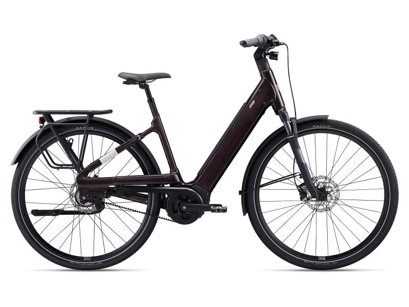 Entdecken Sie das Cannondale Allure E+ in Rosewood. Stilvolles E-Bike mit modernem Design und fortschrittlicher Tec
