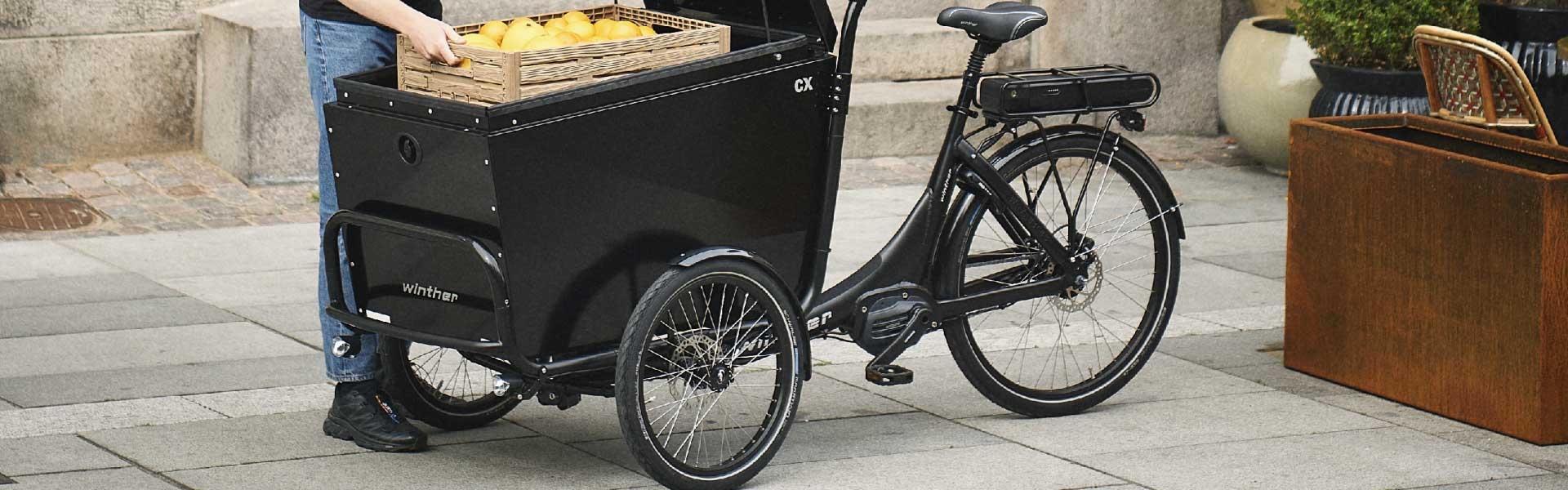 Entdecken Sie das Winther CX Lastenrad, ideal fĂĽr den Transport von Waren. Effizient und stilvoll fĂĽr den urbanen E