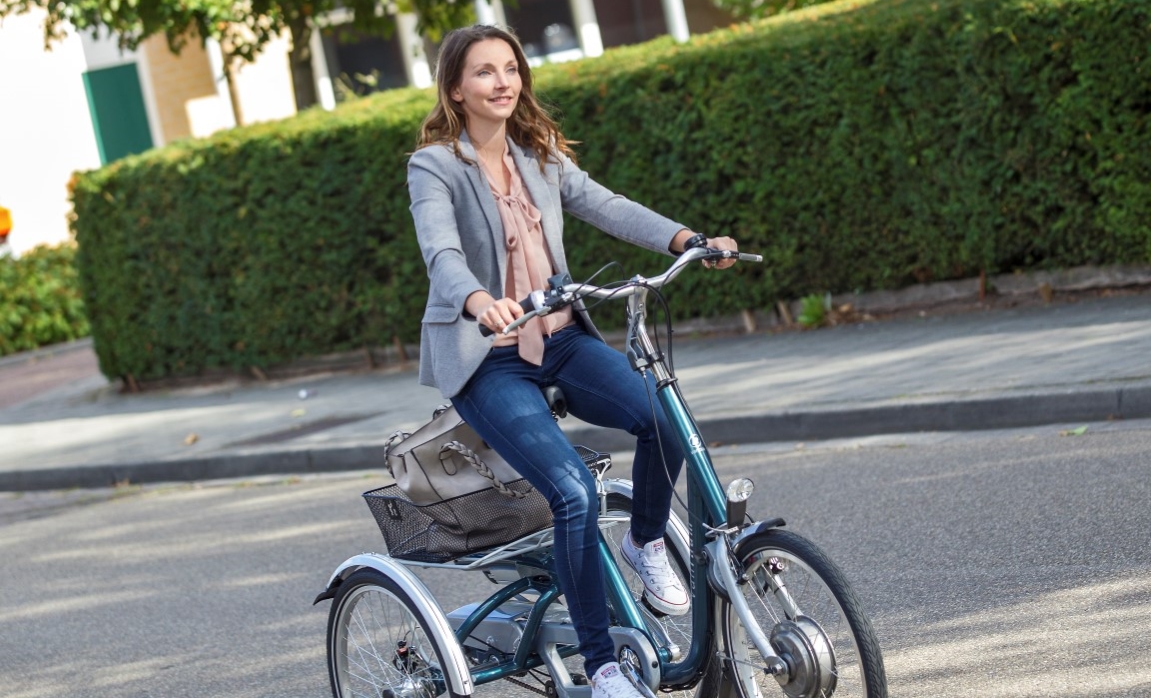 Dreiräder für Erwachsene sind die optimale Alternative, wenn man sich auf einem herkömmlichen Fahrrad nicht mehr sicher fühlt, sie können auch mit einem Elektromotor kombiniert werden.