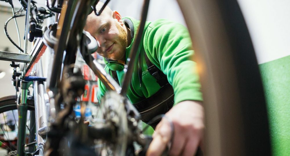 Mechanik des e-Bikes vom Fachhändler überprüfen lassen